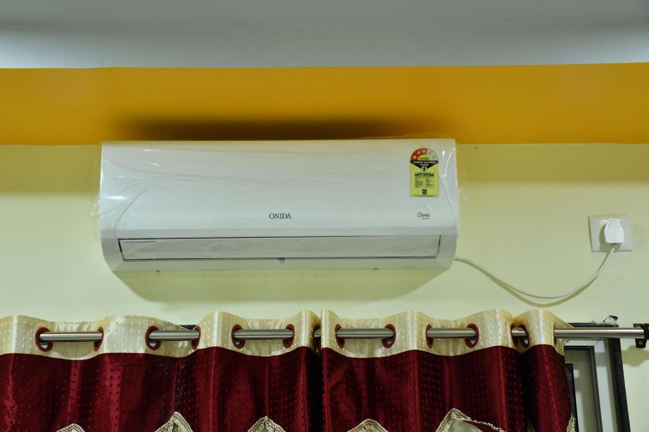 Hotel Kalika Residency Akalkot Екстер'єр фото