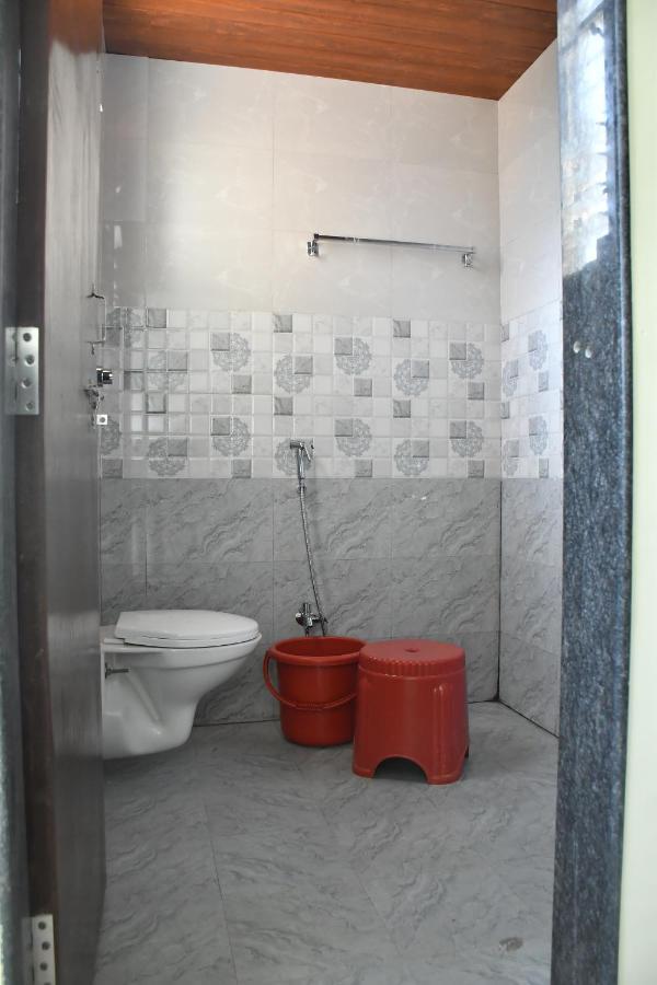 Hotel Kalika Residency Akalkot Екстер'єр фото