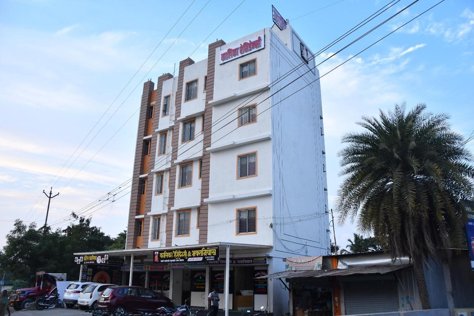 Hotel Kalika Residency Akalkot Екстер'єр фото